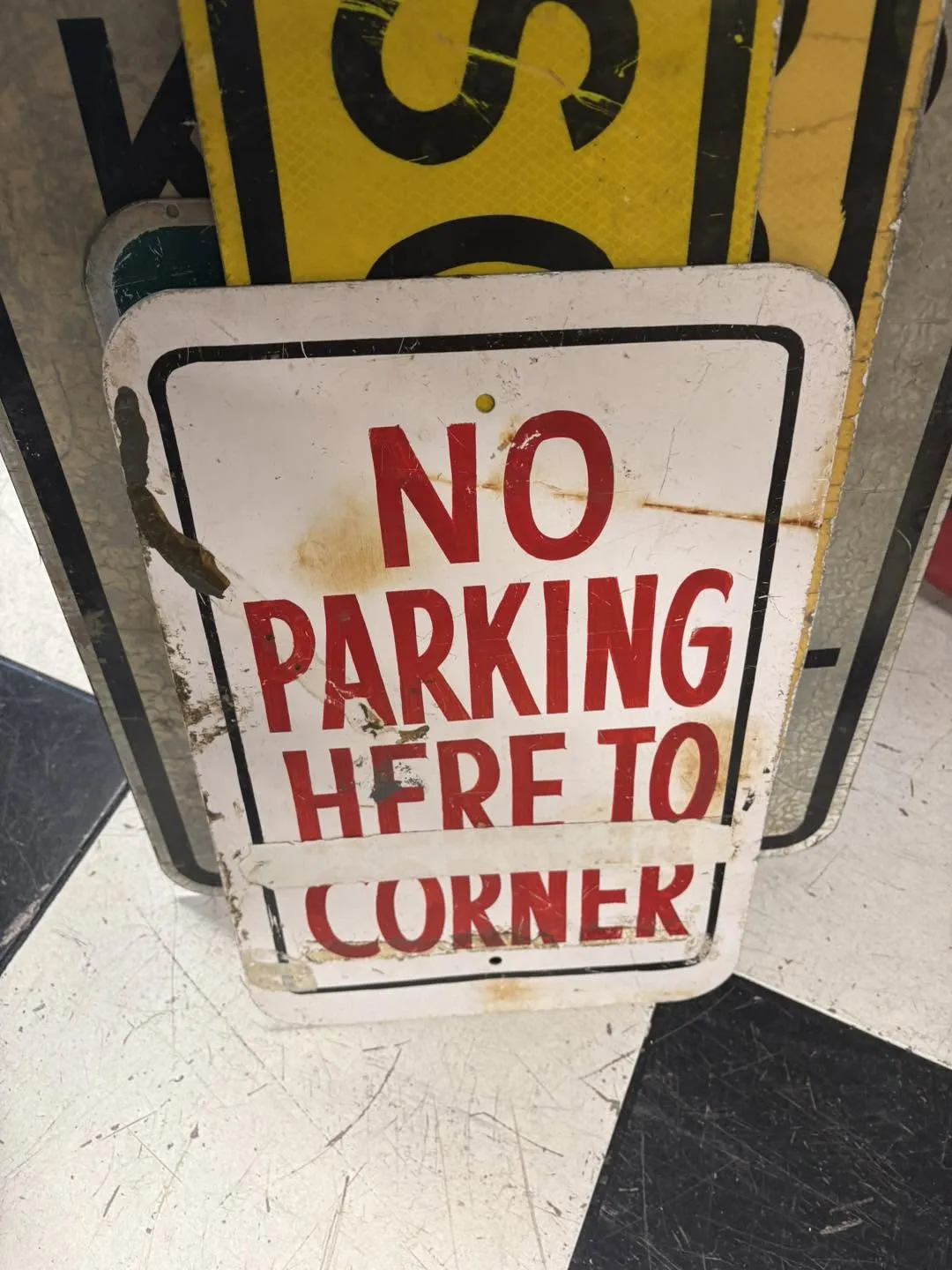 Panneau métal « No Parking Here to Corner » – 