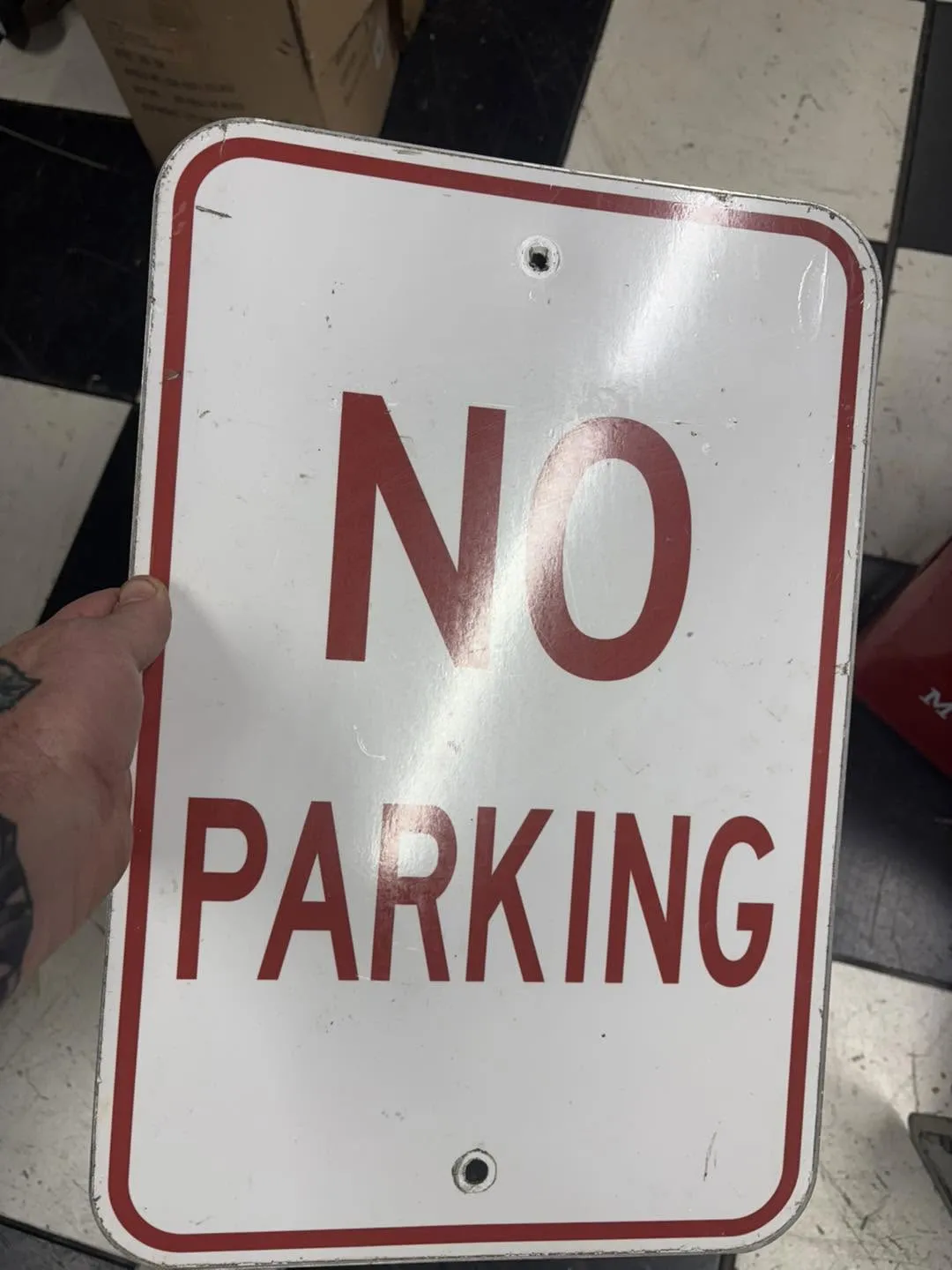 Panneau métal « NO PARKING » – 