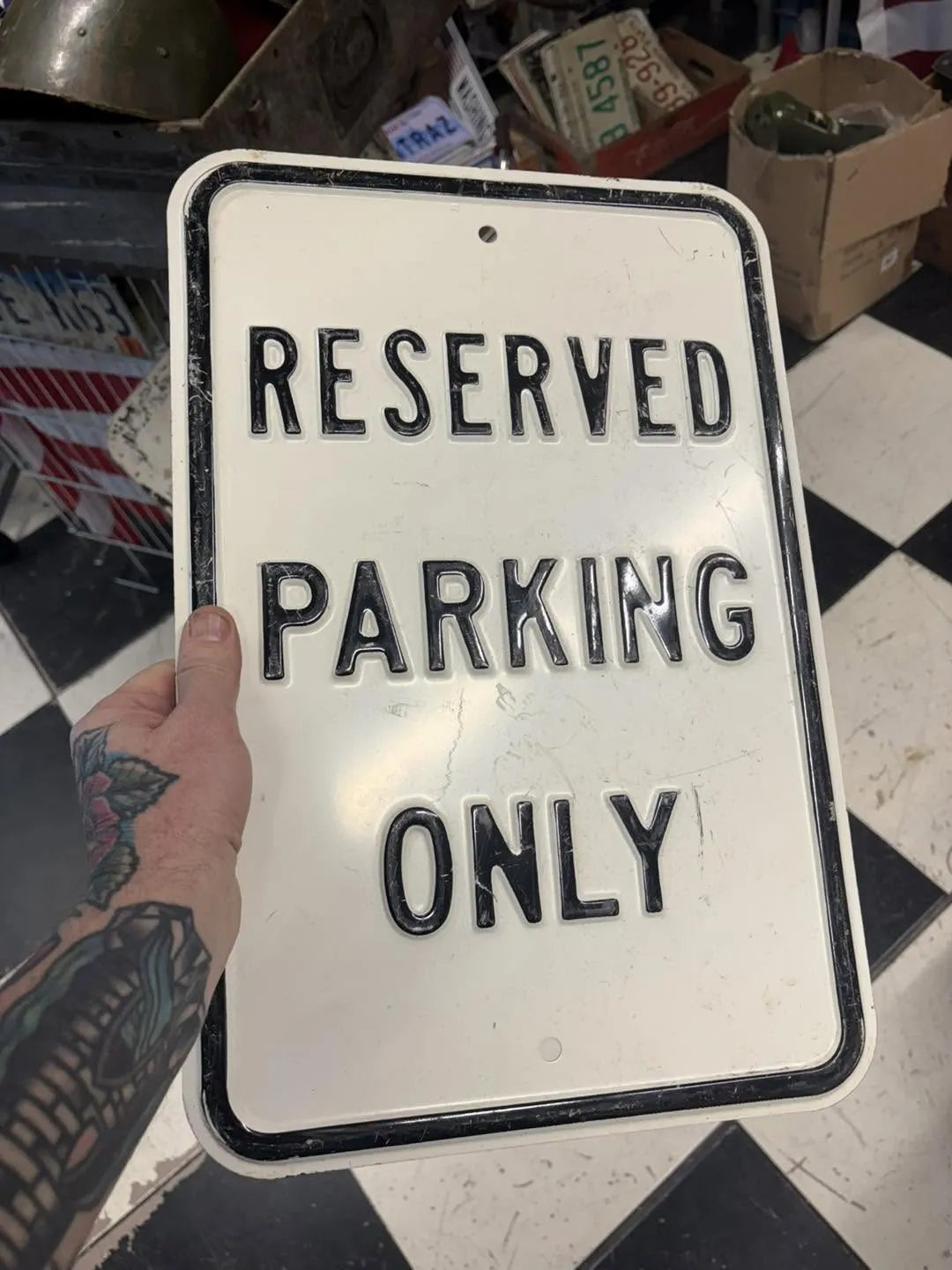 Panneau métal « Reserved Parking Only » – 