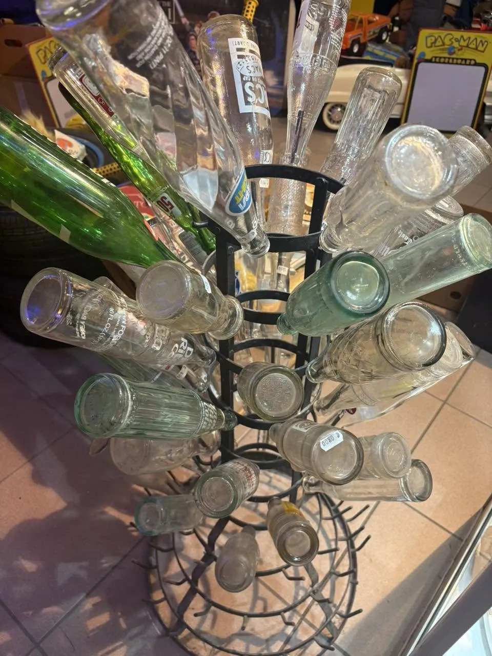 Porte-bouteilles métal avec bouteilles en verre – 