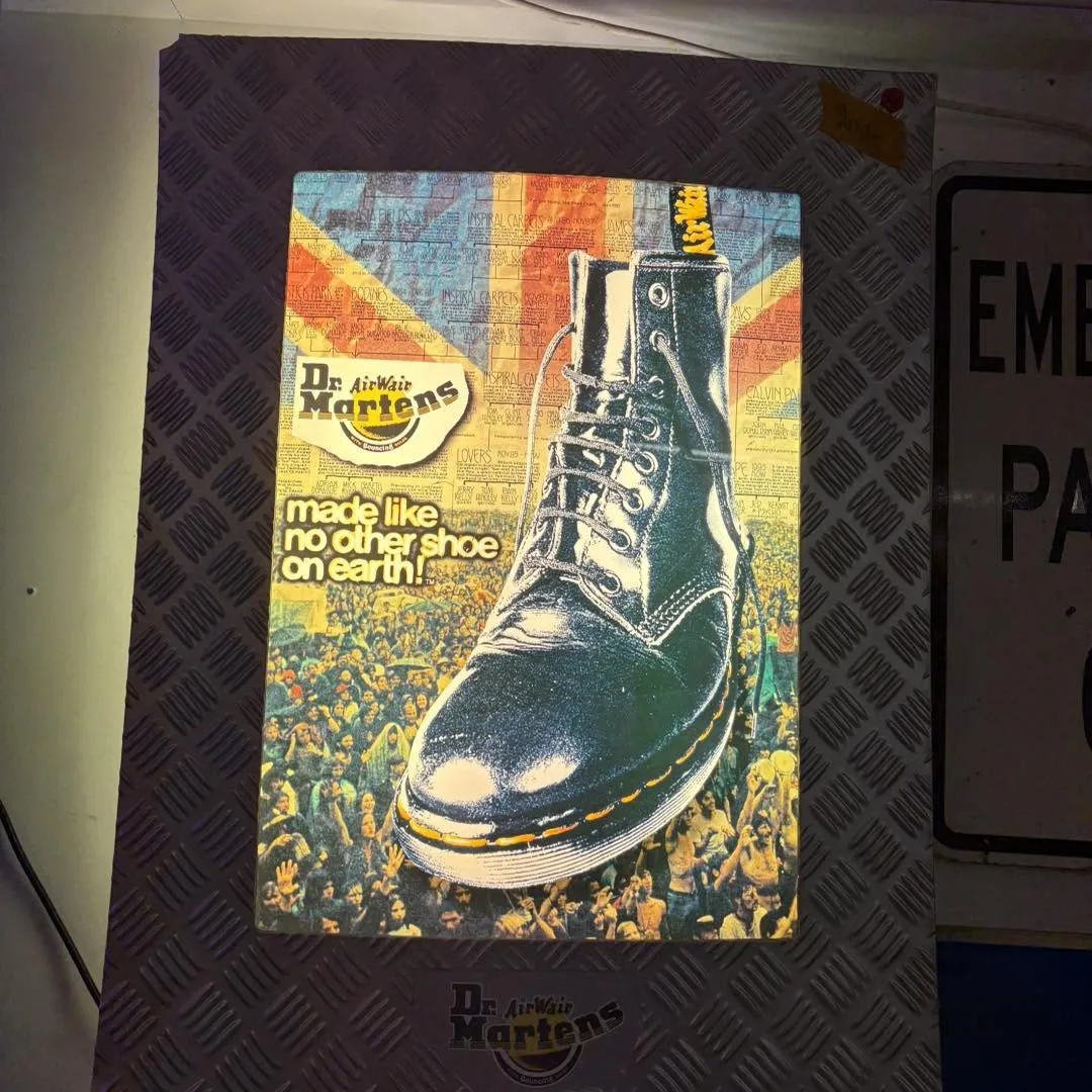 Cadre affiche Dr. Martens – 