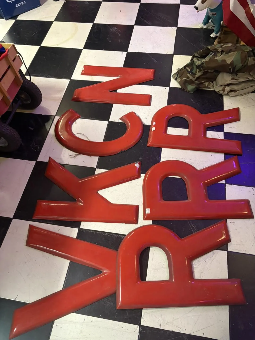 Grandes lettres décoratives en métal – 
